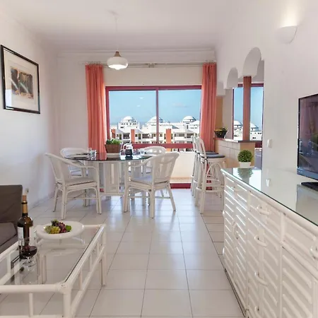 B25 - Candimar Apartment